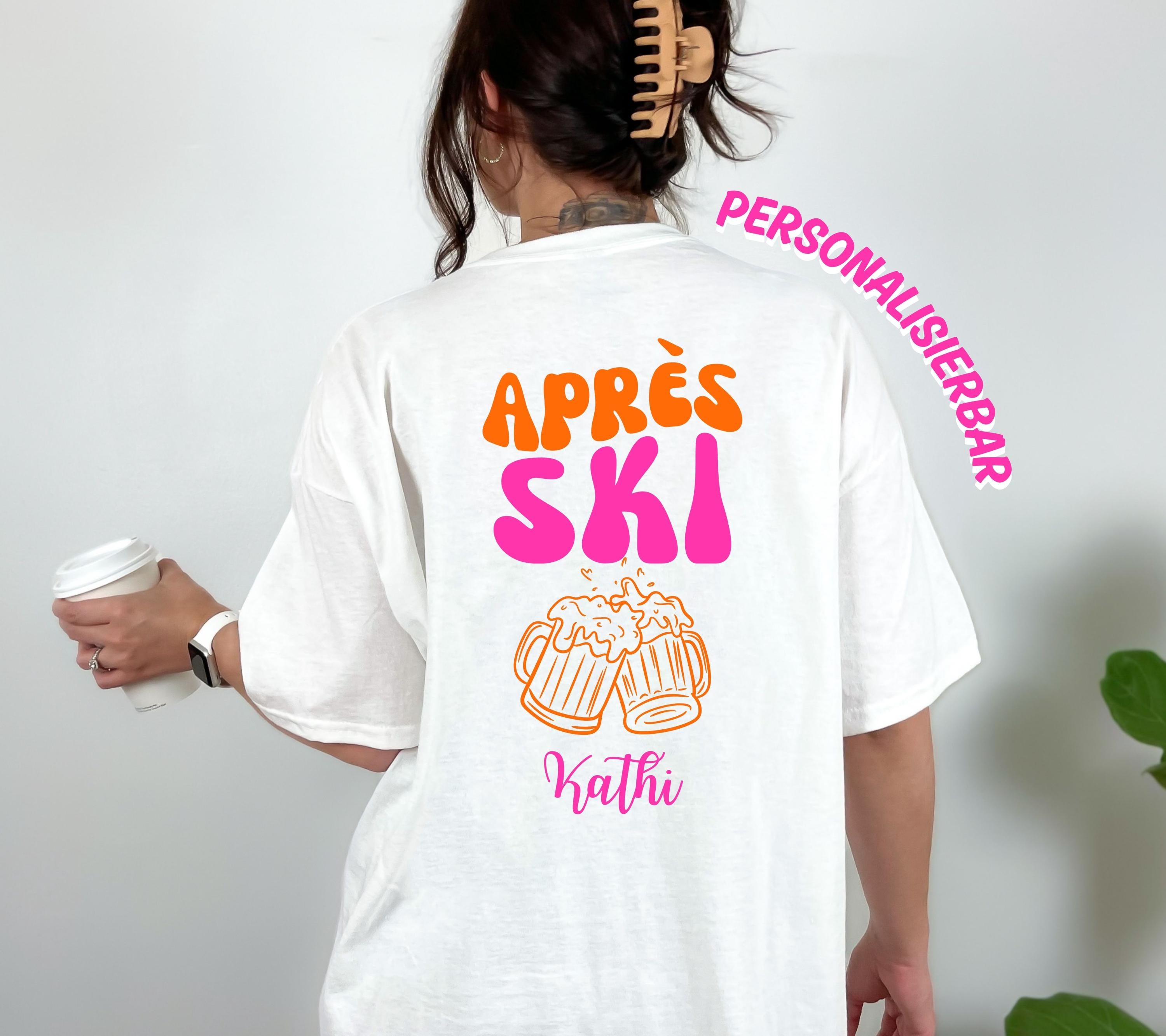 Apres Ski Shirt Unisex personalisiert – Lustiges Ski TShirt Winterurlaub Skihütte – Après Ski Print Outfit Snowboard Party Bier Gruppenshirt