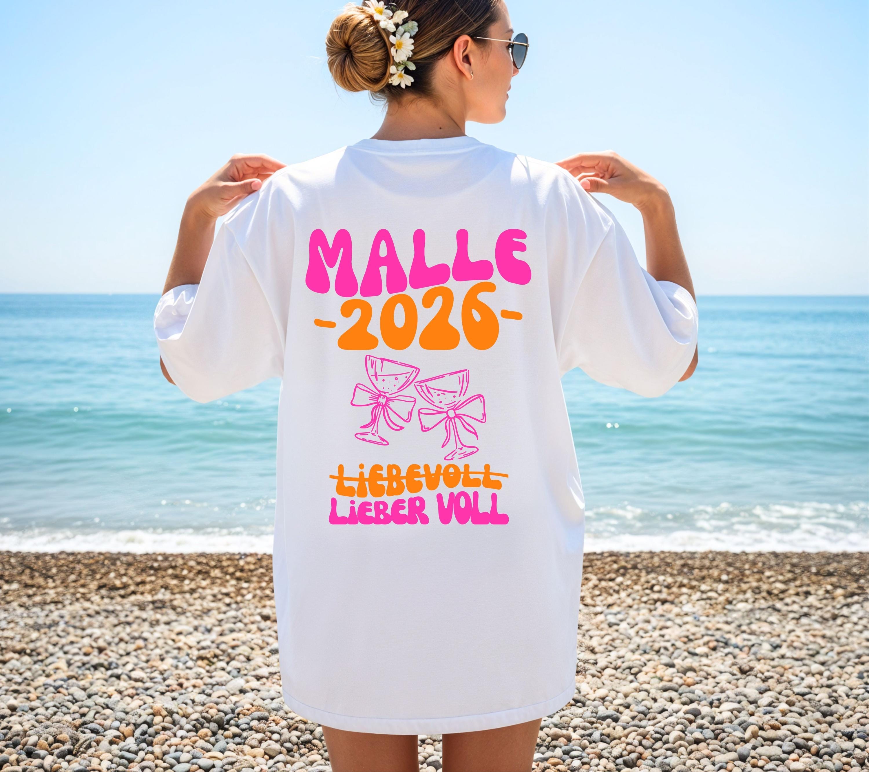 Malle Shirt, Backprint, Malle 2026, Malle Shirts, Malle T Shirt, personalisiert, Mallorca Shirts, Sekt Shirt, Sauf T Shirt, Gruppenshirt