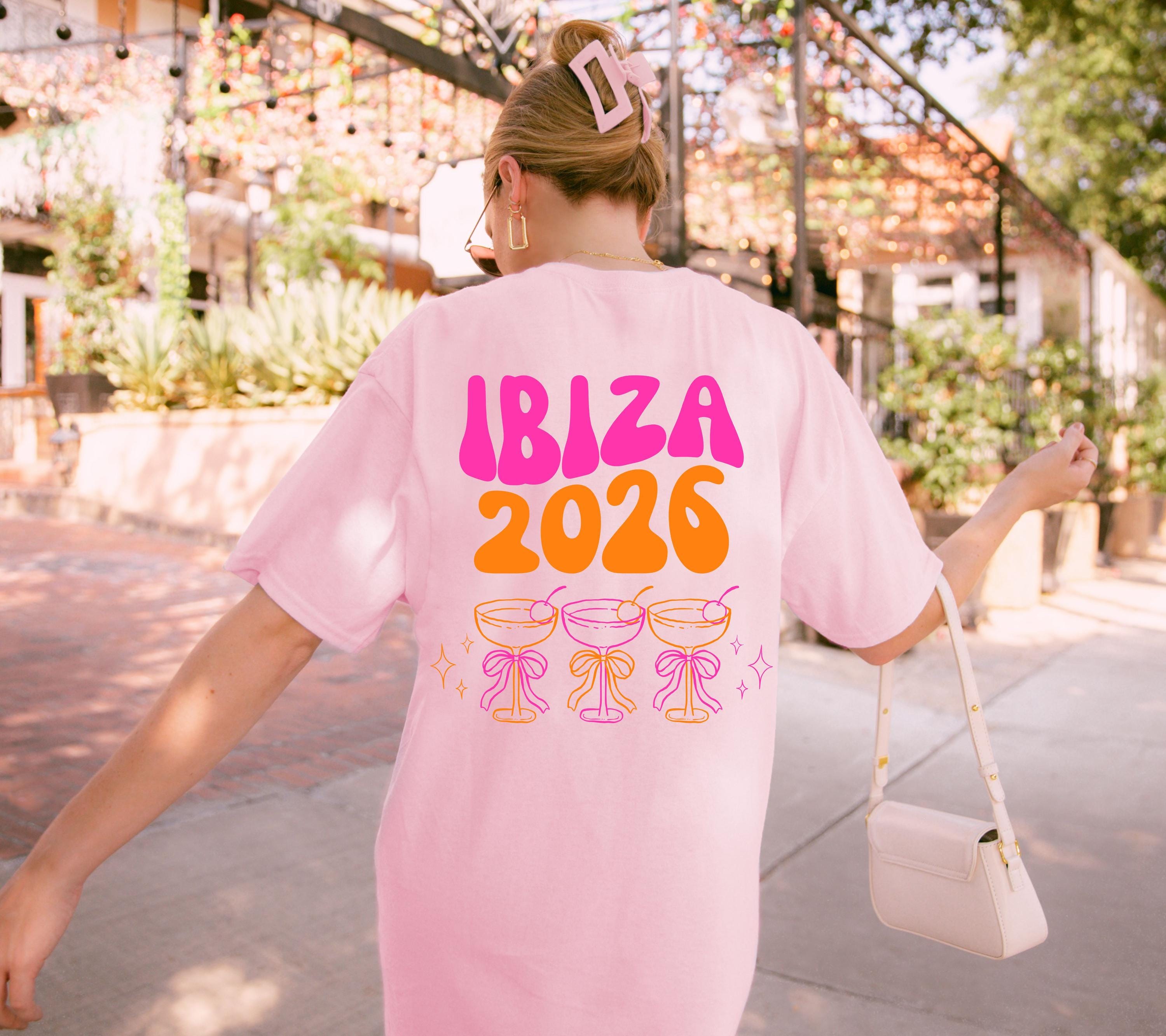 Ibiza Shirt, Backprint, Ibiza 2026, Ibiza T Shirts, Mädelstrip Shirts, pink orange, Gruppenshirt Mädels, Frauen, Cocktail, Sekt, Urlaub