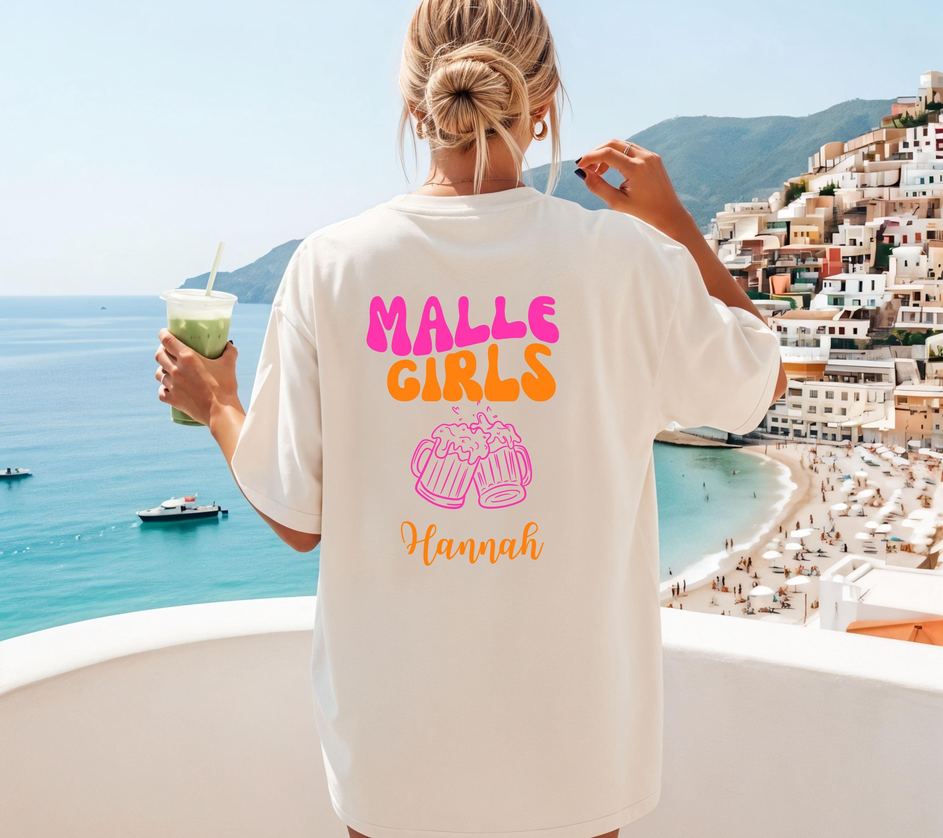 Malle Shirt Damen, Backprint, Malle 2026, Malle Shirts, Malle Girls, personalisiert mit Namen, Mallorca Shirts, Bier Shirt, Gruppenshirt