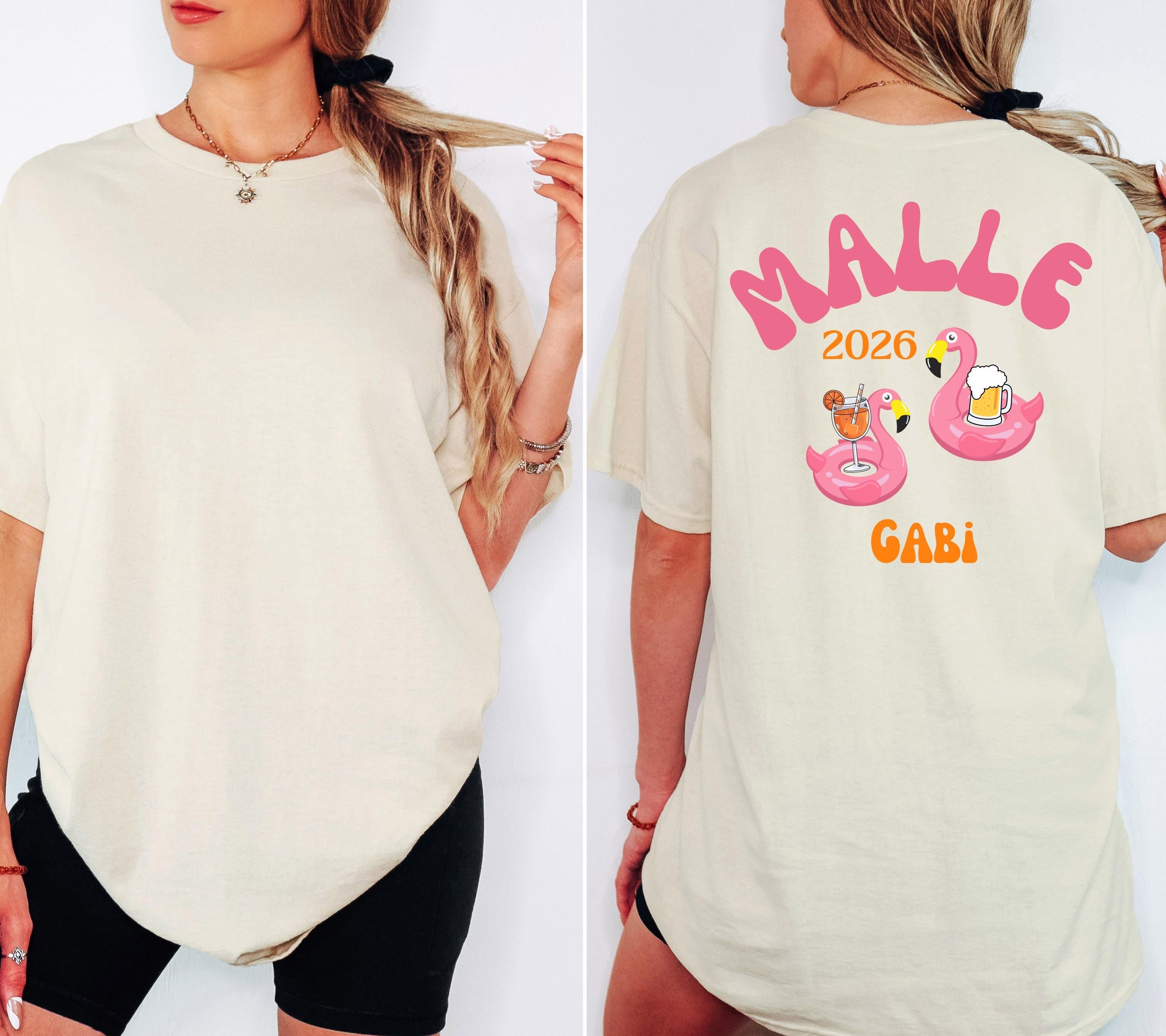 Malle Shirt Flamingo, Backprint, Malle 2026, Malle Shirts personalisiert, Mallorca t Shirts pink, Bier Shirt, Gruppenshirt, saufi saufi