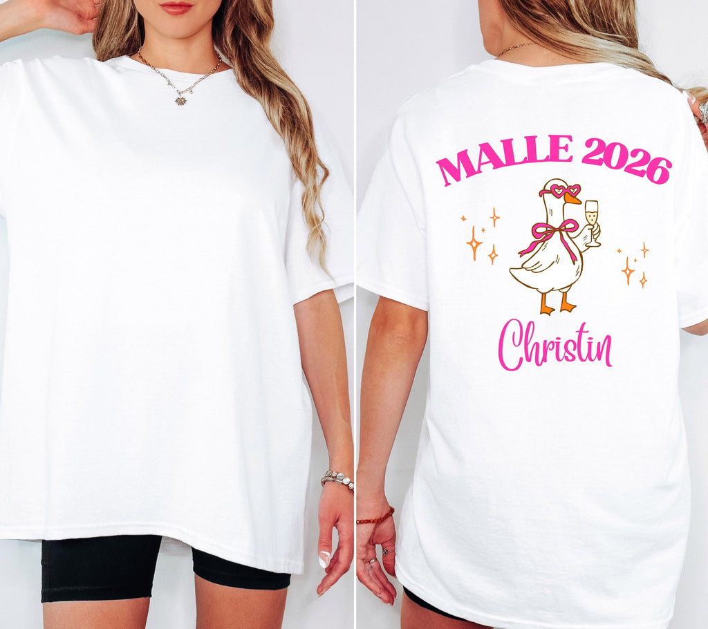 Malle Shirt Ente, Backprint, Malle 2026, Malle Shirts personalisiert, Mallorca t Shirts, Bier Shirt, Gruppenshirt pink, lustige Shirts, Sekt