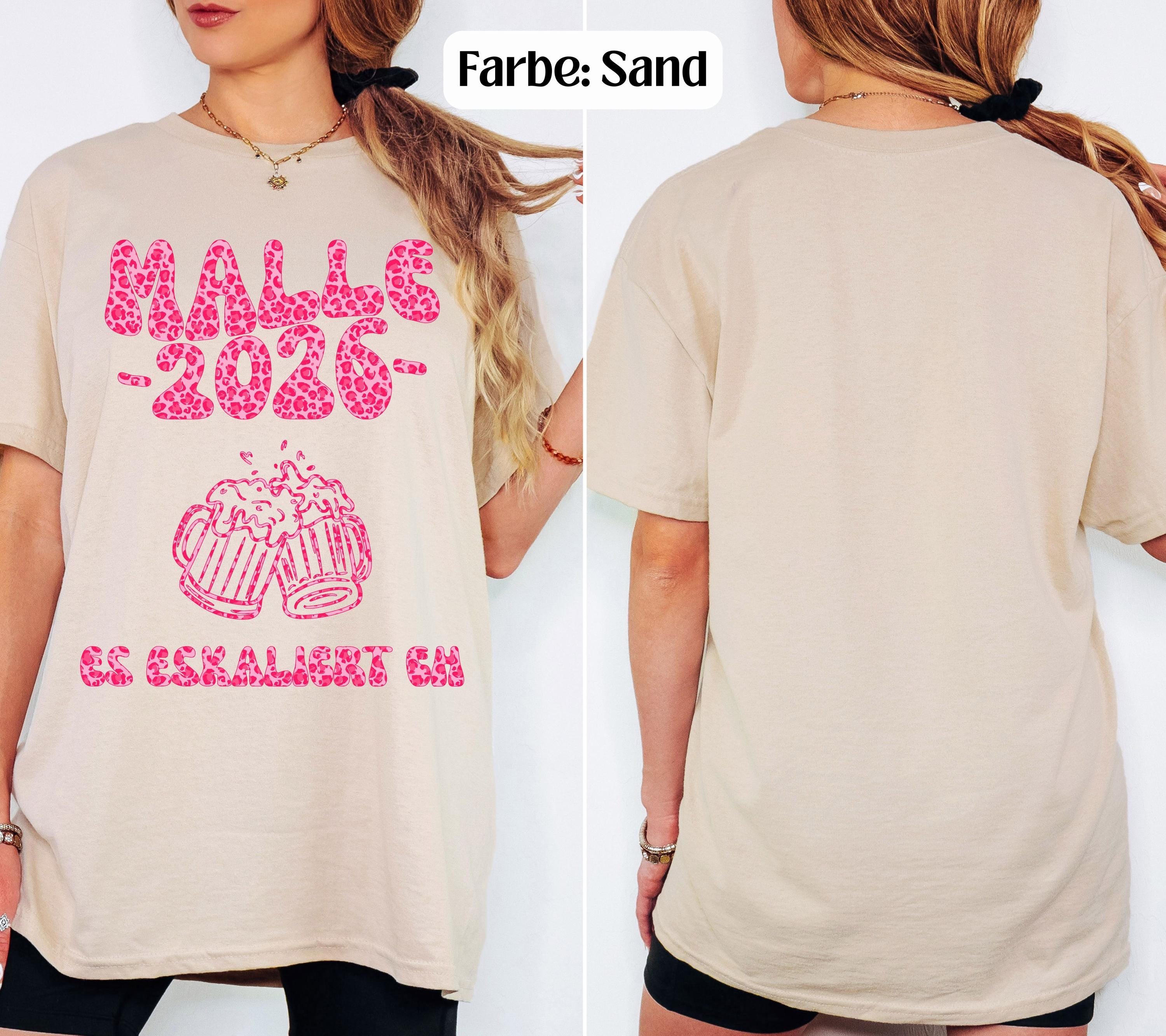 Malle Shirt mit Spruch, es eskaliert eh, Backprint, Malle 2026, Malle T Shirt pink, Mallorca Shirts, Bier Shirt, Gruppenshirt, Leo Muster