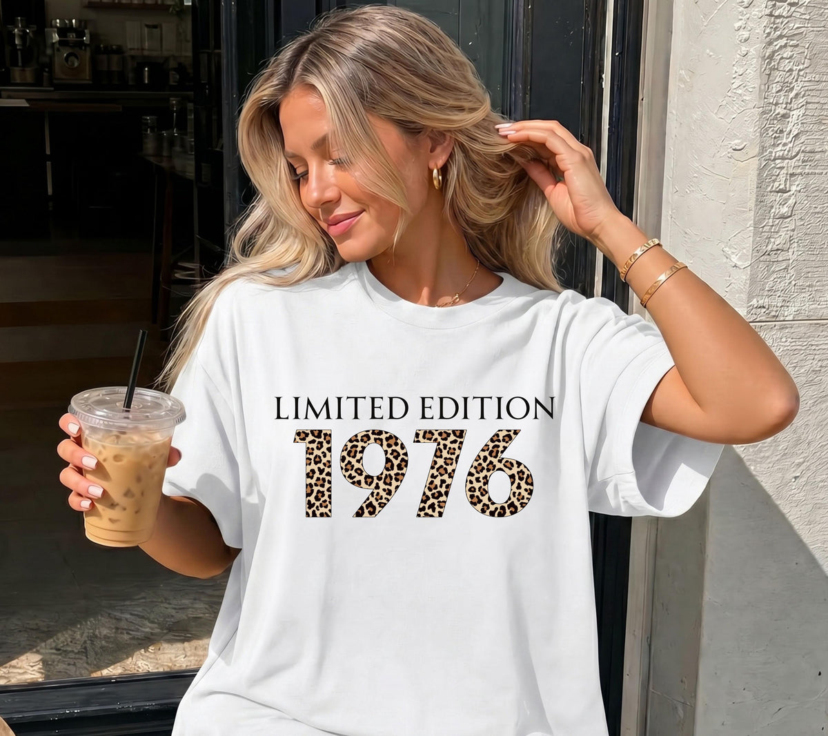 50. Geburtstag Frau, Geburtstagsshirt, Personalisiertes Geschenk, Birthday Shirt, 50, Fünfzig, Freundin, Schwester, Mama, Leo, 1976 Limited