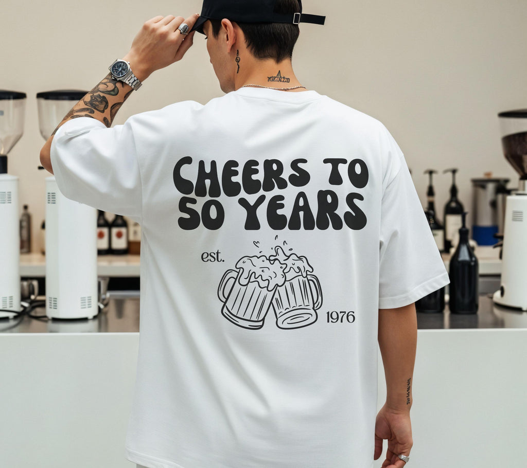 Geschenk 50. Geburtstag Männer, Geburtstags Shirt, personalisiertes 50. Geburtstag Shirt, Geschenkidee fünfzig, Herren, Cheers to 50 years